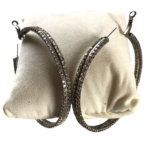 Vintage Rhinestone Crystal Silver Collar Bib Necklace, Hoop Earrings & bracelet - Picture 2 of 13